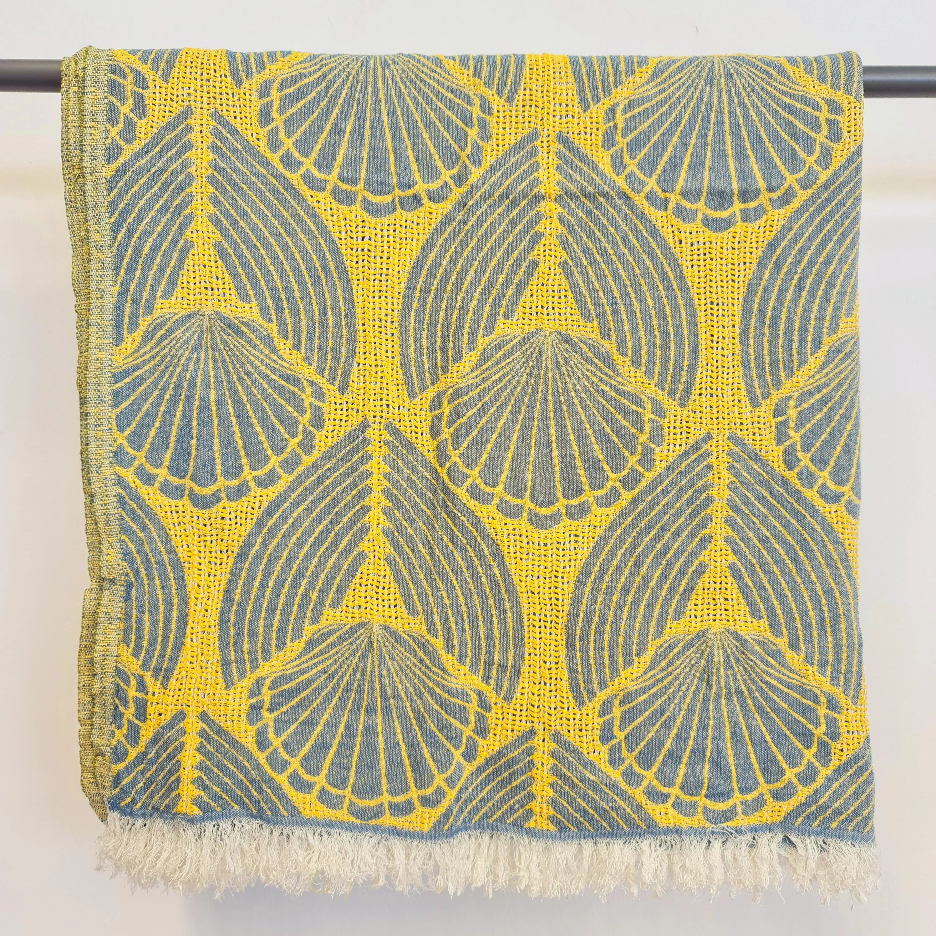 Handwoven Jacquard Design Natural Cotton Turkish Pestemal Towel – Eco-Friendly & Absorbent Beach, Spa, or Bath Essential