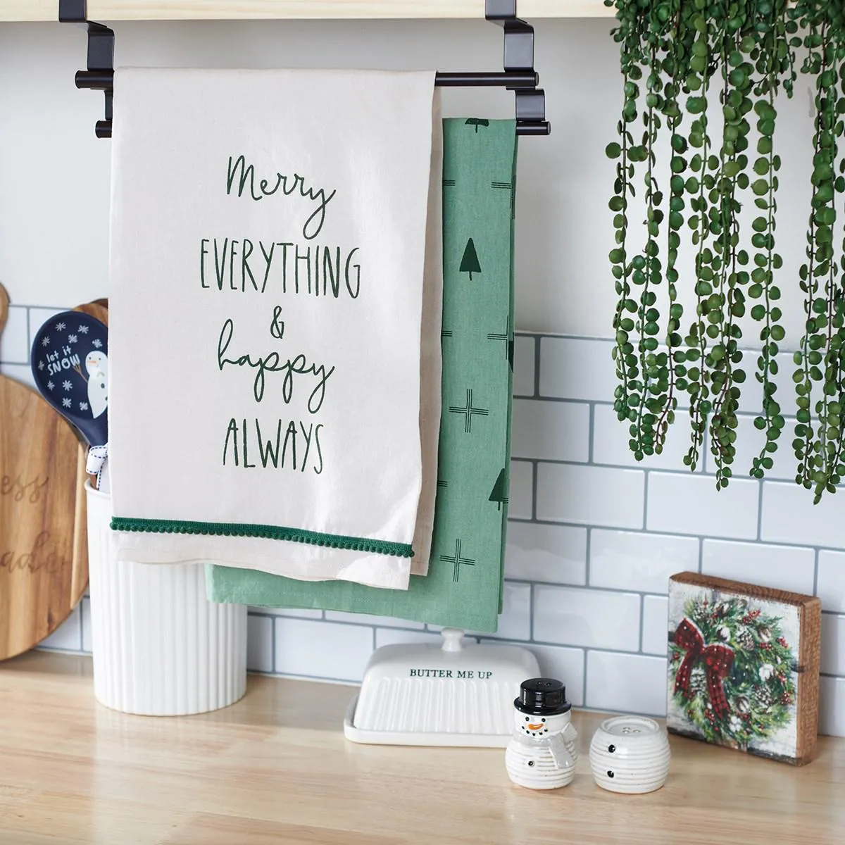 MERRY EVERYTHING KITCHEN TOWEL